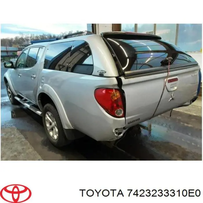 Накладка кнопки стекло подъемника переднего левого Toyota 7423233310E0 цена, от 96.44 USD