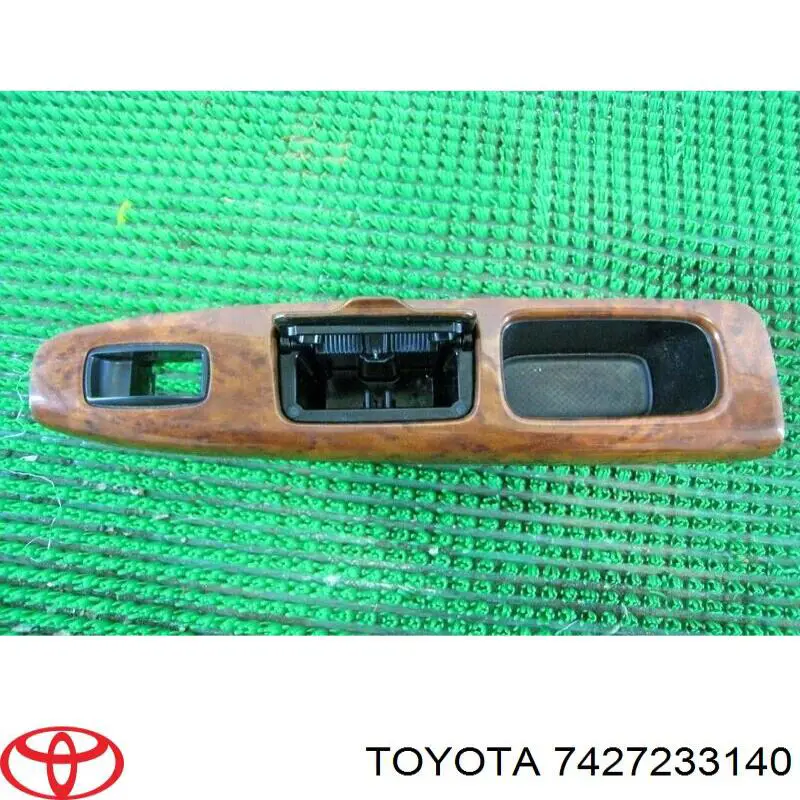 Панель (накладка) блока управления стеклоподъемником задняя левая Toyota 7427233140 цена, от 6.35 USD