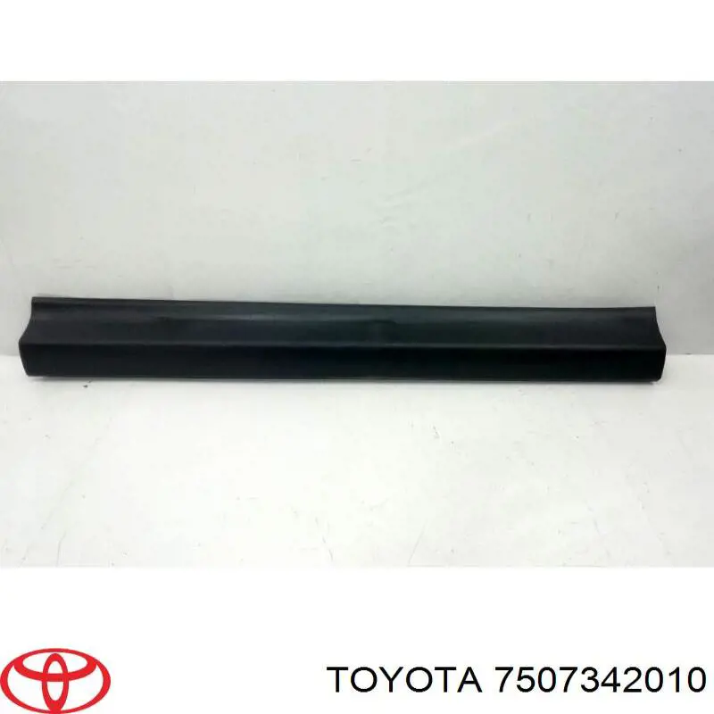 Купить 7507342011 Toyota Молдинг двери передней правой