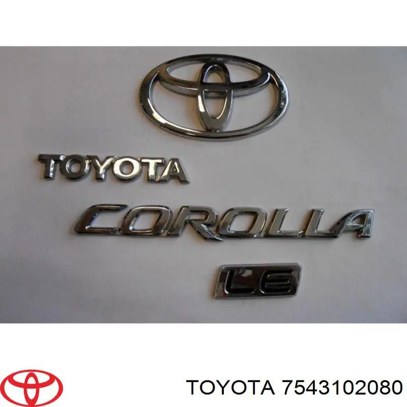 Эмблема крышки багажника (фирменный значок) на Toyota Corolla E17