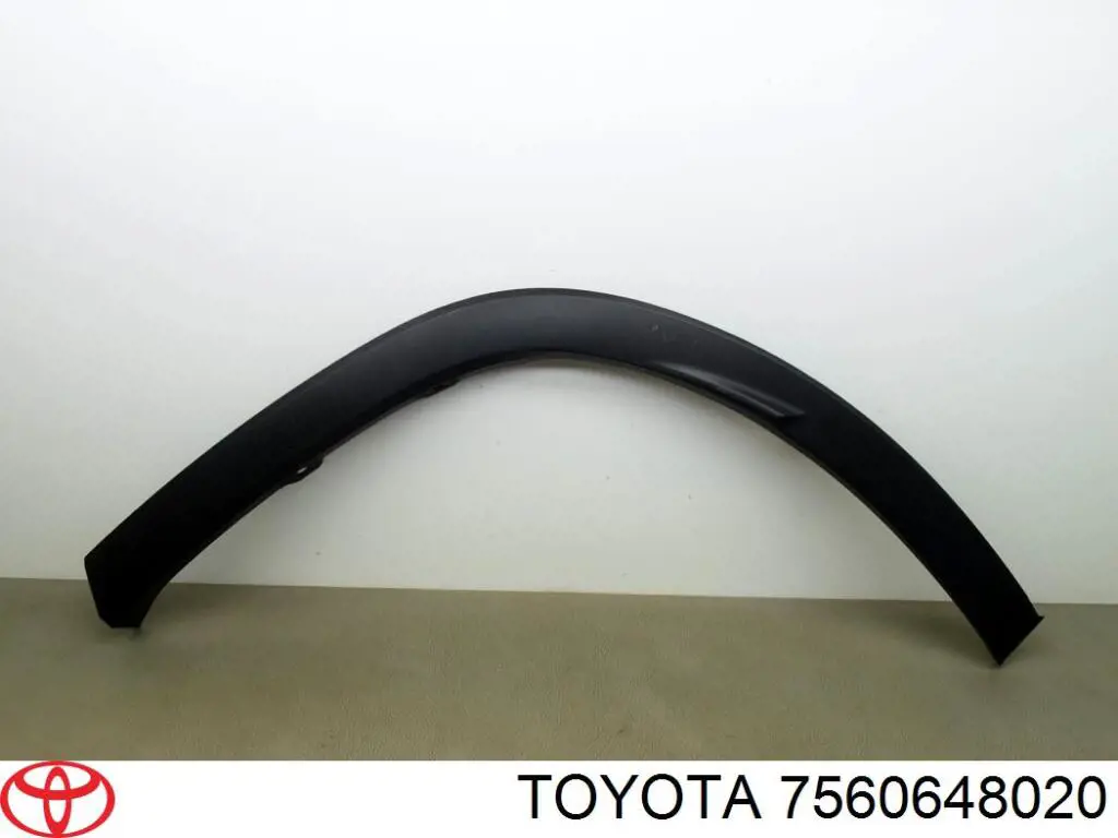 Молдинг крыла заднего левого Toyota 7560648020