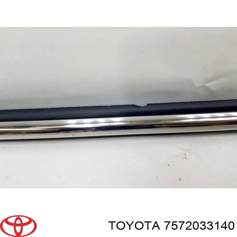 Молдинг опускного стекла двери передней левой Toyota 7572033140 цена, от 44.04 USD