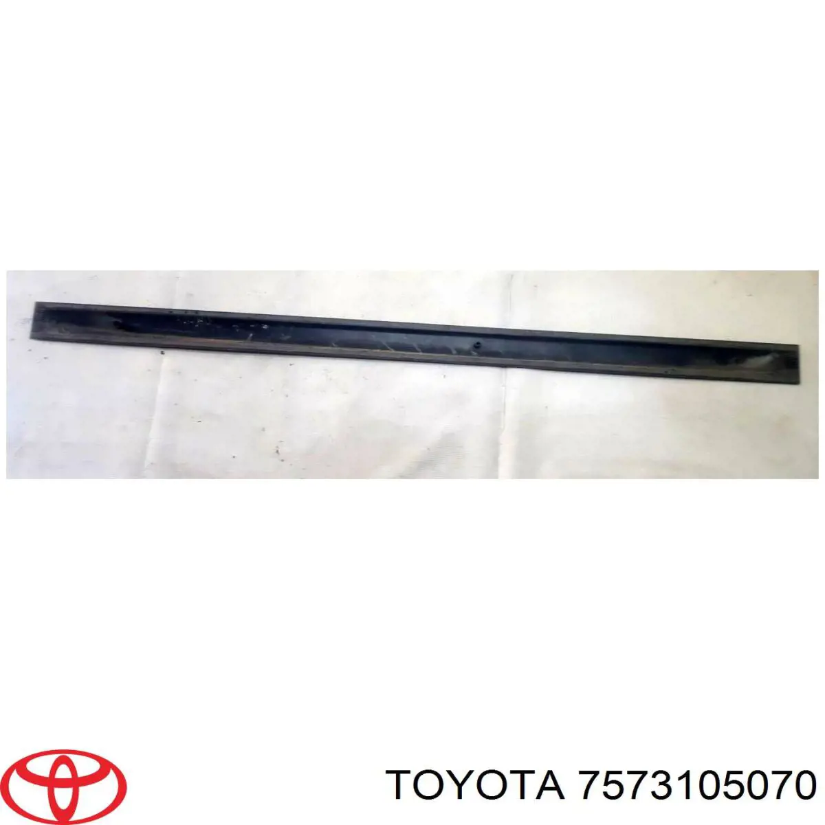7573105070 Toyota guarda-barras do pára-lama traseiro direito