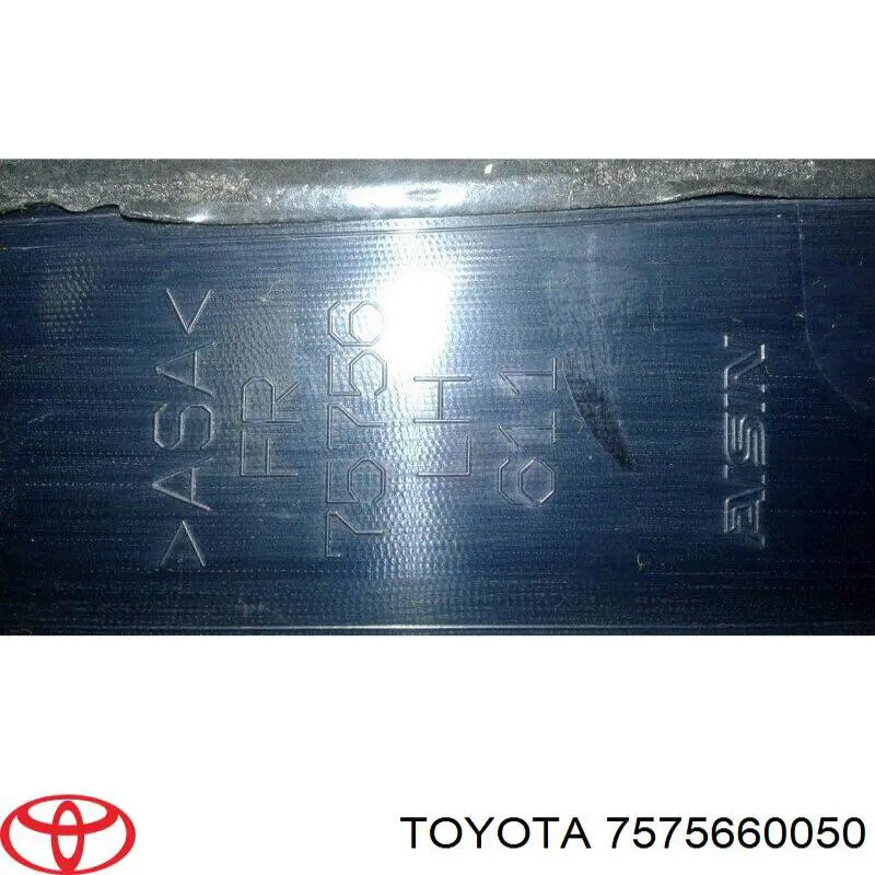Накладка двери передней левой вертикальная Toyota 7575660050