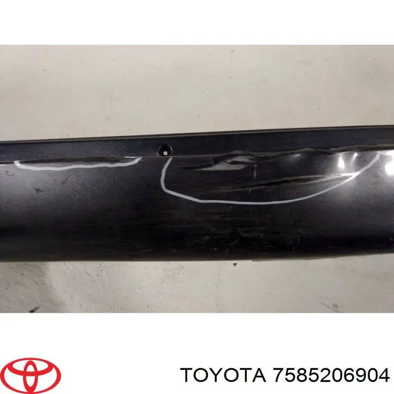 Накладка (молдинг) порога наружная левая Toyota 7585206904 цена, от 76.02 USD