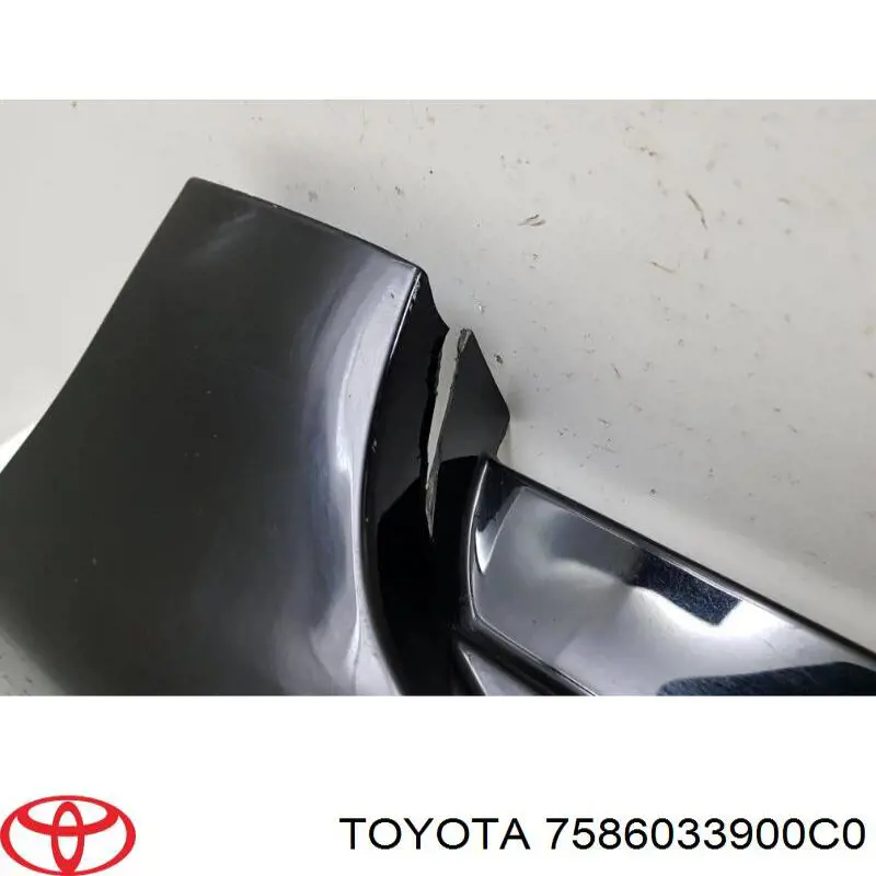 Накладка (молдинг) порога наружная левая 7586033900C0 Toyota