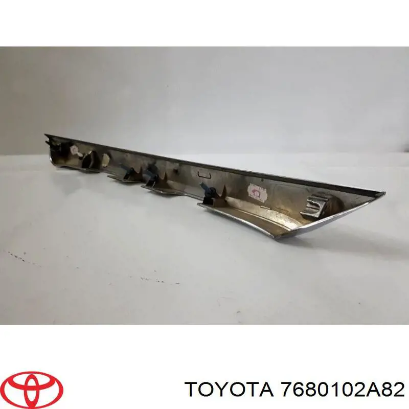 Купить 7680102A82 Toyota 