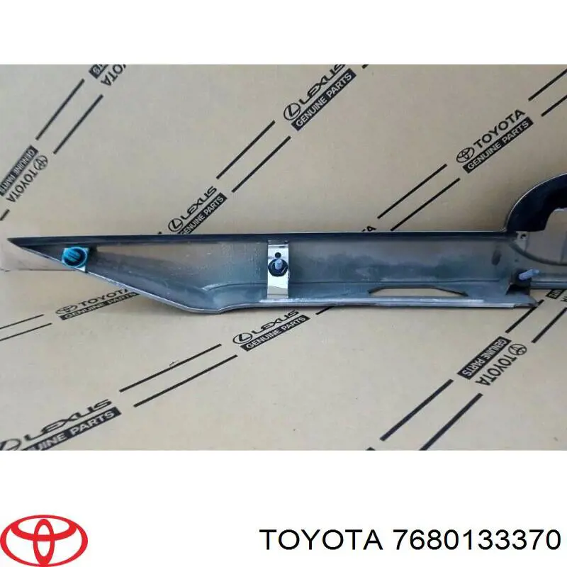 Накладка на крышку багажника Toyota 7680133370 цена, от 161.46 USD