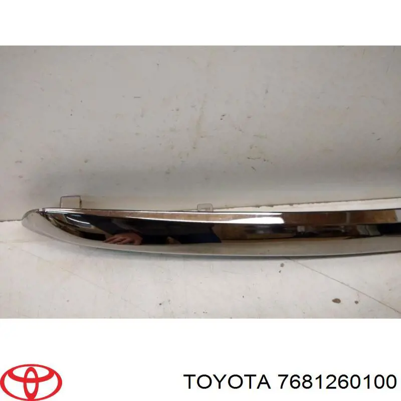 7681260100 Toyota Накладка задней 3-й/ 5-й двери