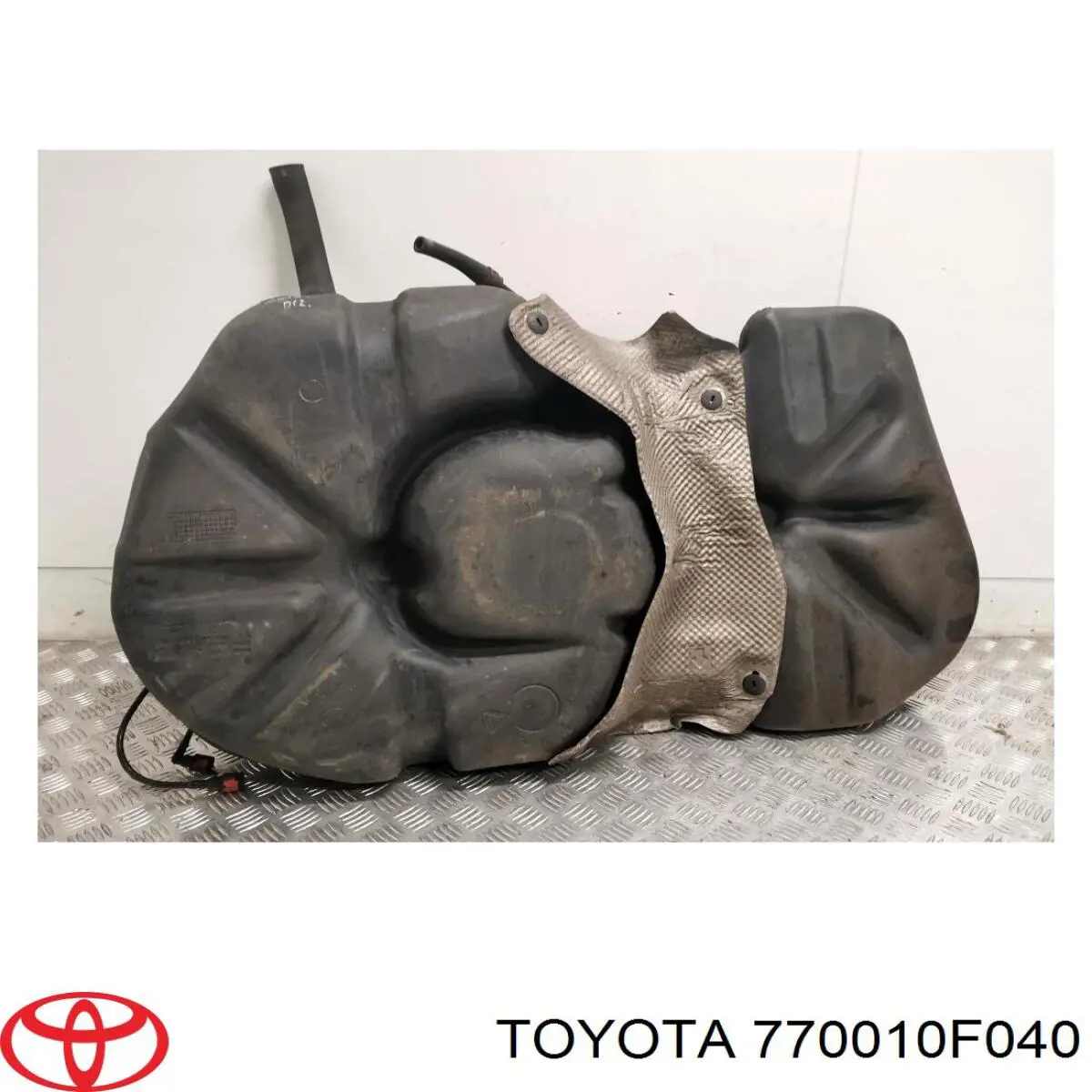 770010F040 Toyota Бак топливный