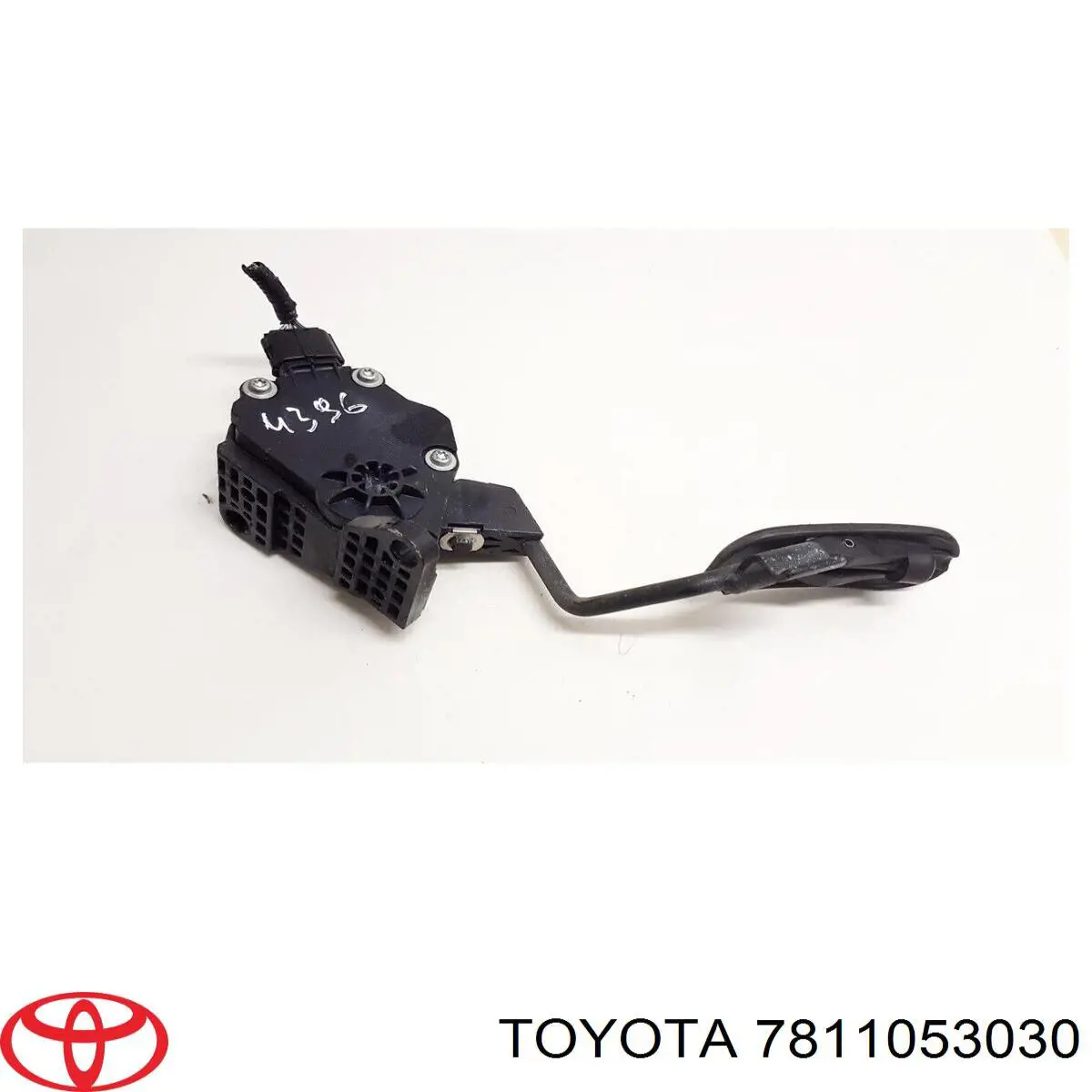 7811053030 Toyota 