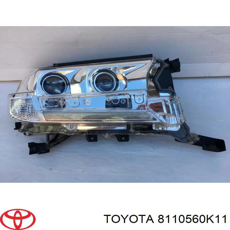 Фара правая 8110560K11 Toyota