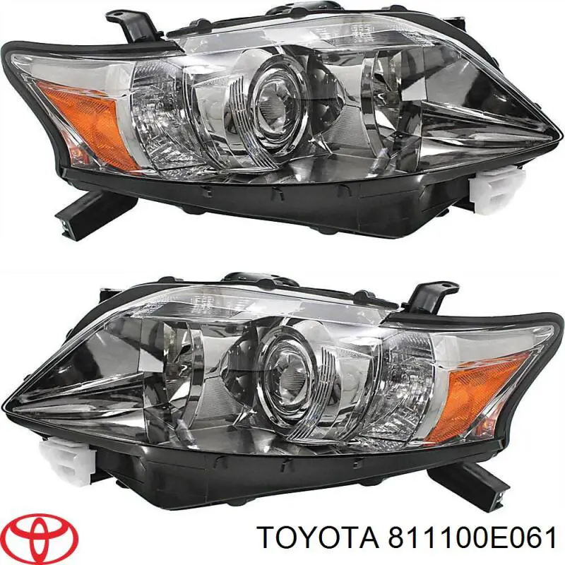 811100E060 Toyota Фара передняя правая