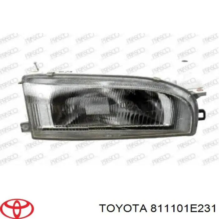811101E231 Toyota Фара передняя правая