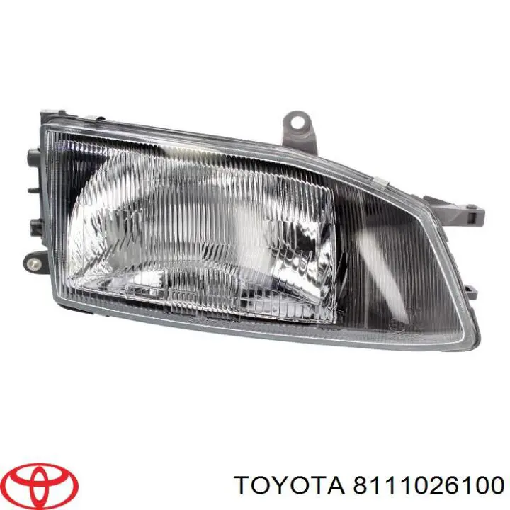 Правая фара 8111026100 Toyota