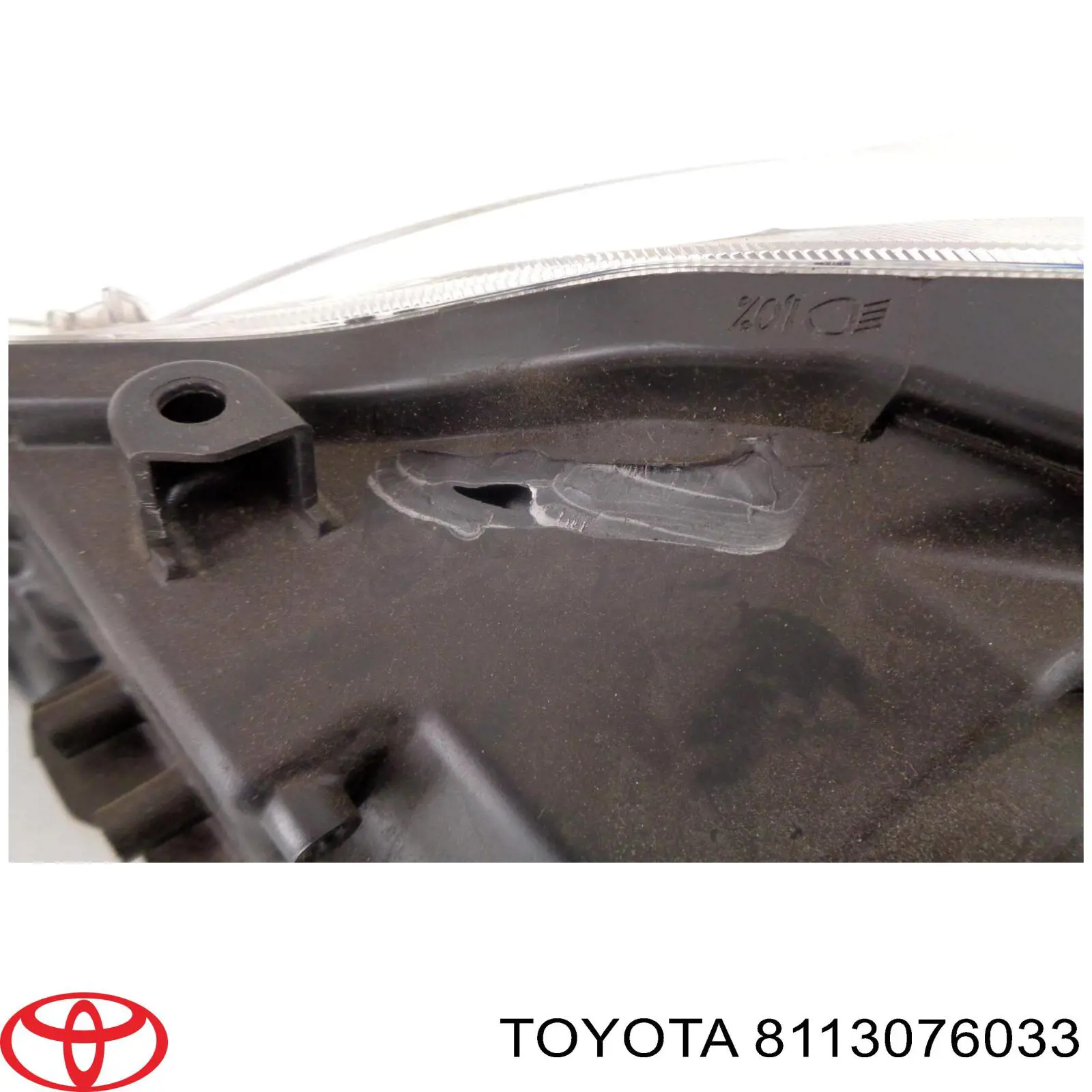 Купить 8113076033 Toyota Фара основная правая