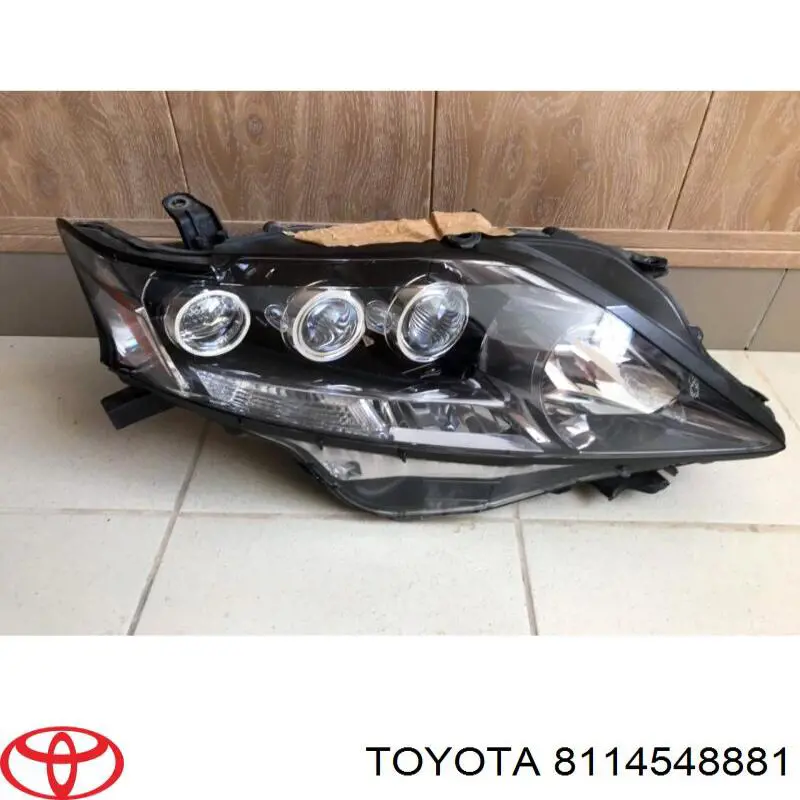 8114548881 TOYOTA Faro derecho original y equivalente