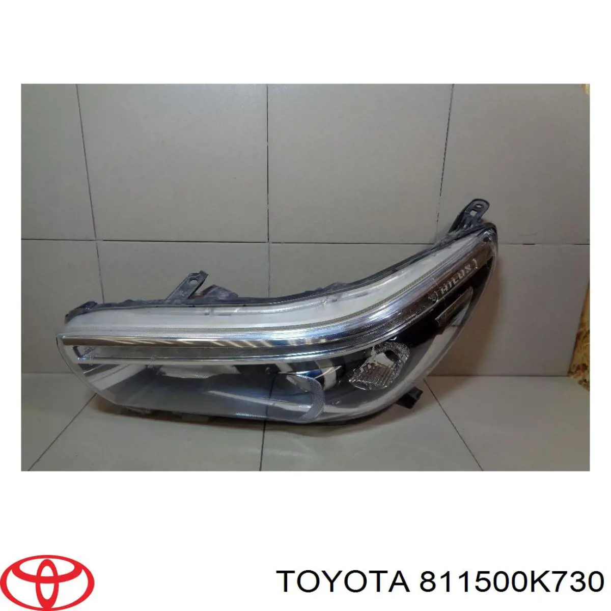 Фара левая TOYOTA 811500K730