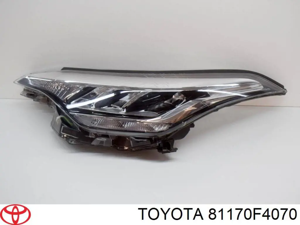 81170F4070 Toyota Фара