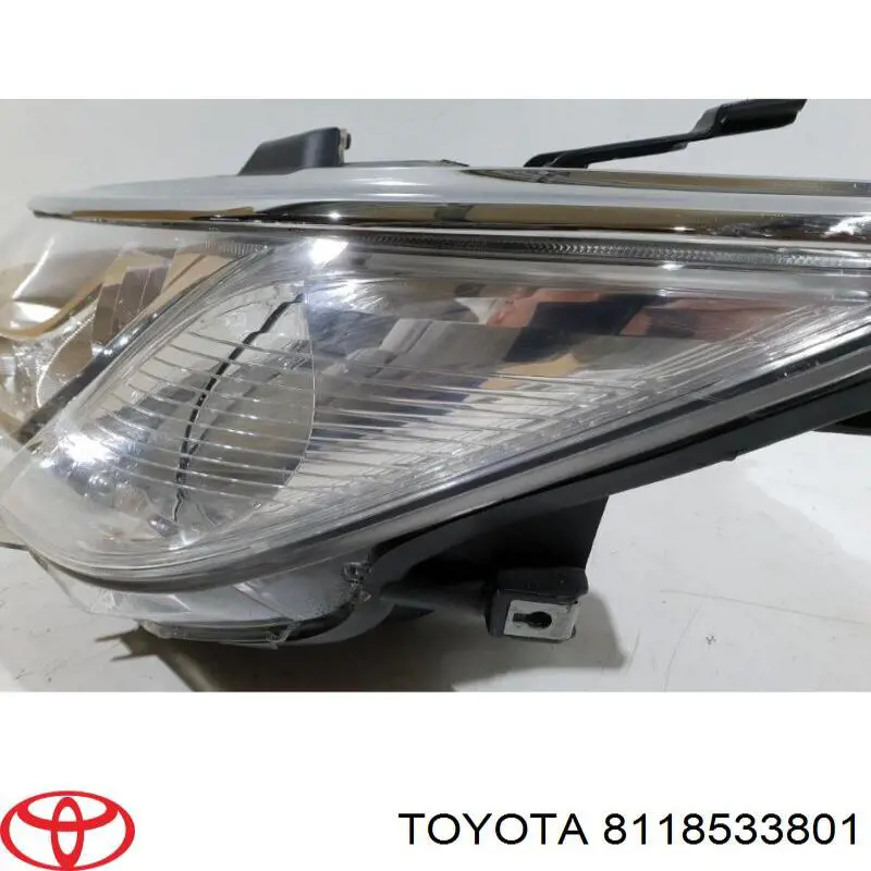Купить 8118533801 Toyota Фара левая передняя