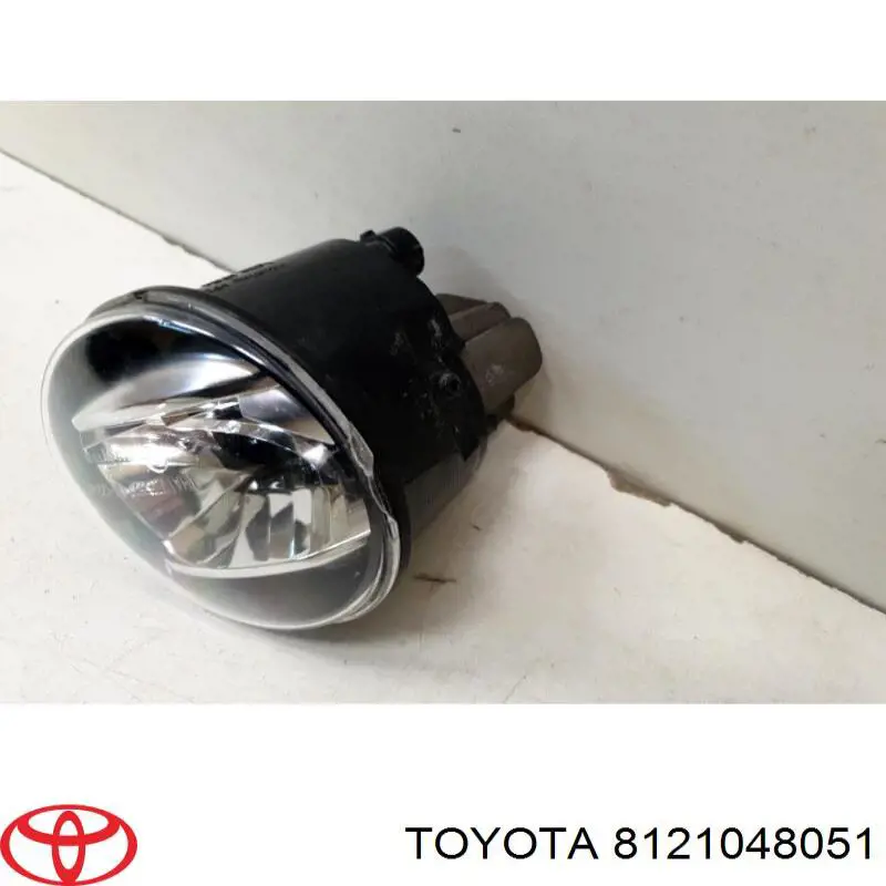 Фара противотуманная, правая Toyota 8121048051 цена, от 57.01 USD