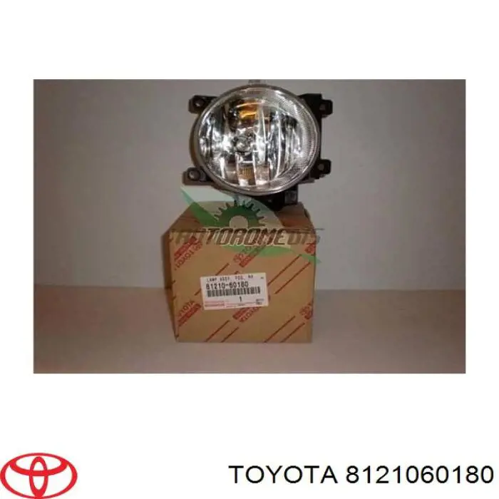 8121060180 Toyota фара противотуманная правая