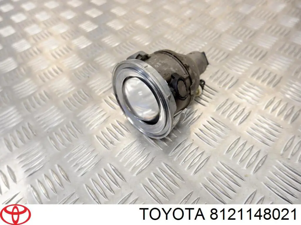 Фара противотуманная, правая Toyota 8121148021 цена, от 42.33 USD