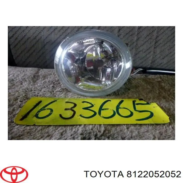 Фара противотуманная левая 8122152052 Toyota