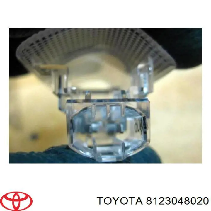 8123048020 Toyota лампа подсветки в двери