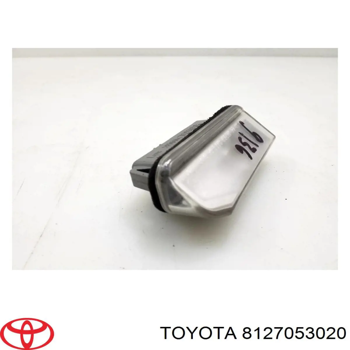 Фонарь подсветки заднего номера Toyota 8127053020 цена, от 11.40 USD