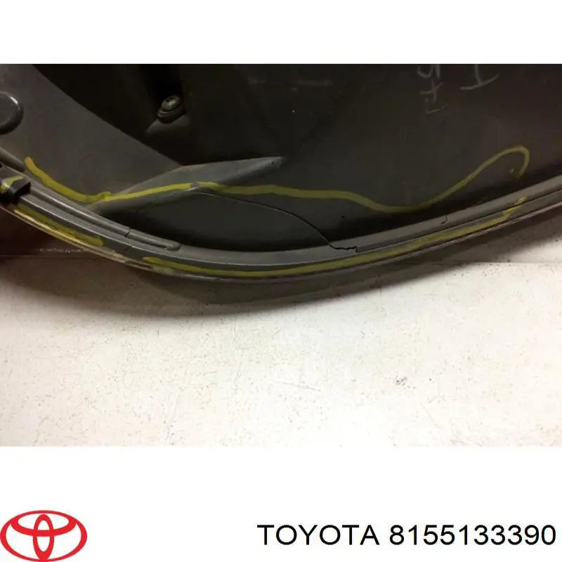Купить 815518Y004 Toyota Задняя правая фара