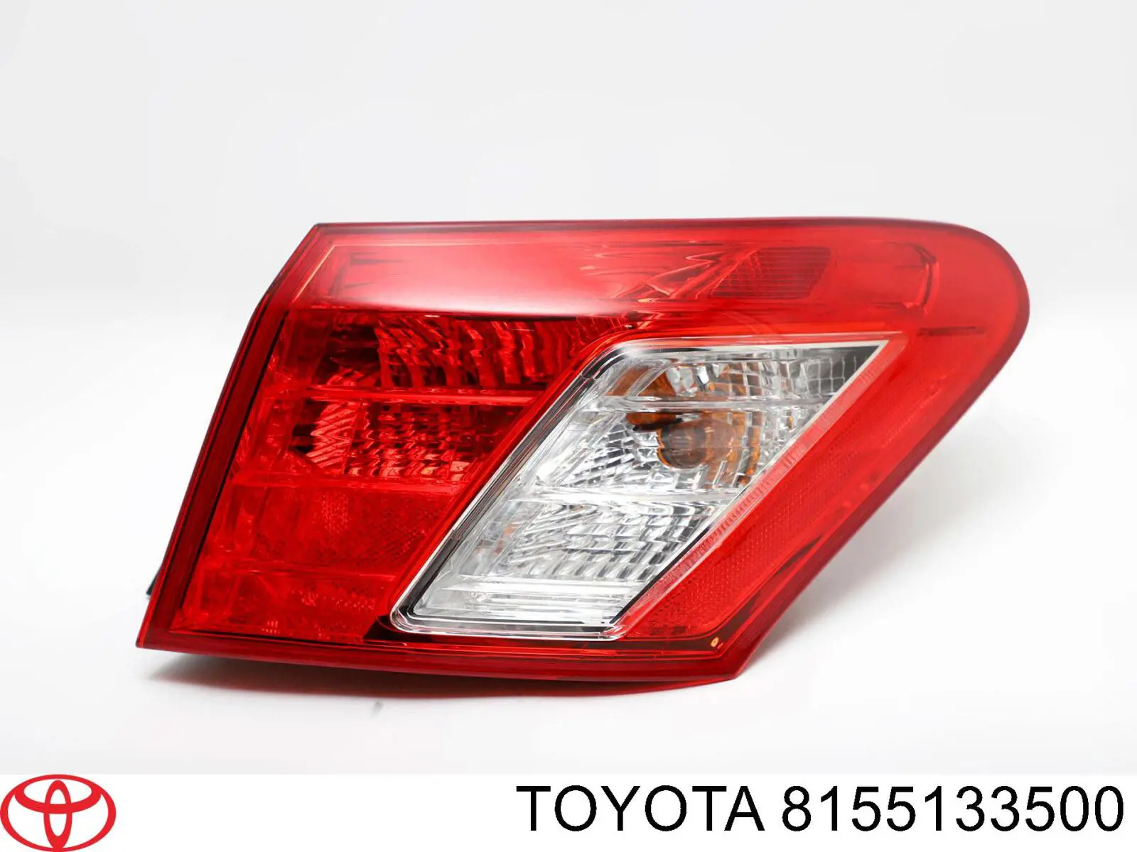 8155133500 Toyota фонарь задний правый внешний