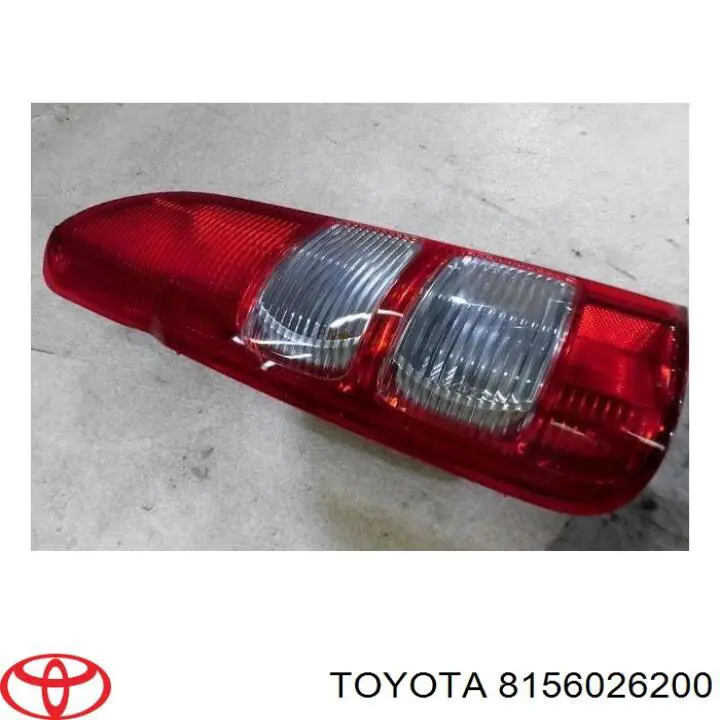 Фонарь задний левый 8156126200 Toyota
