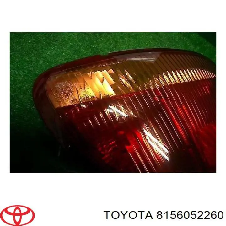 Задняя левая фара Toyota 8156052260 цена, от 308.30 USD