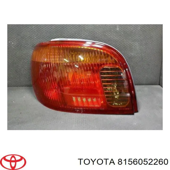 8156052260 Toyota Задний левый стоп