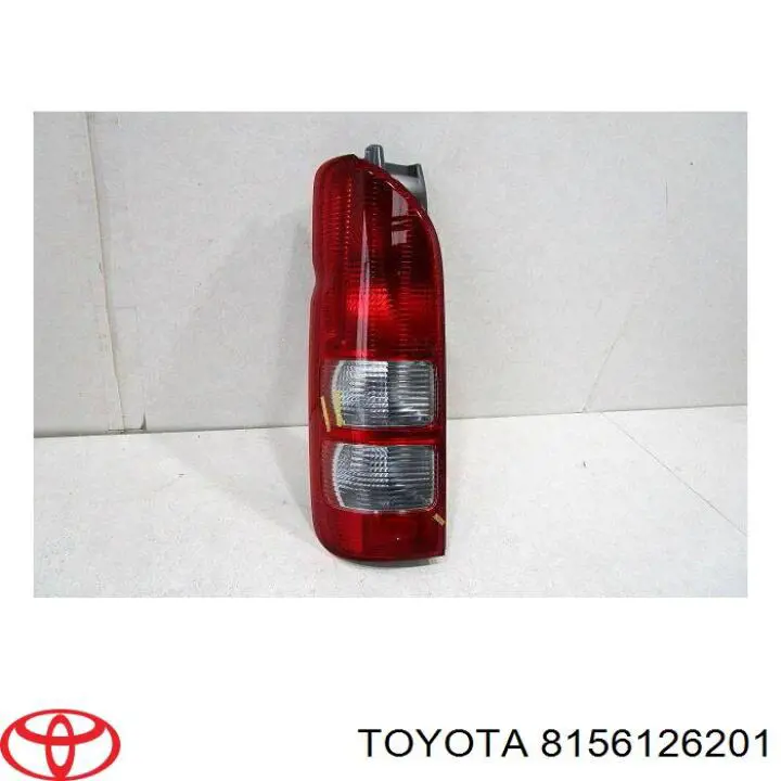 Фонарь задний левый 8156126201 Toyota