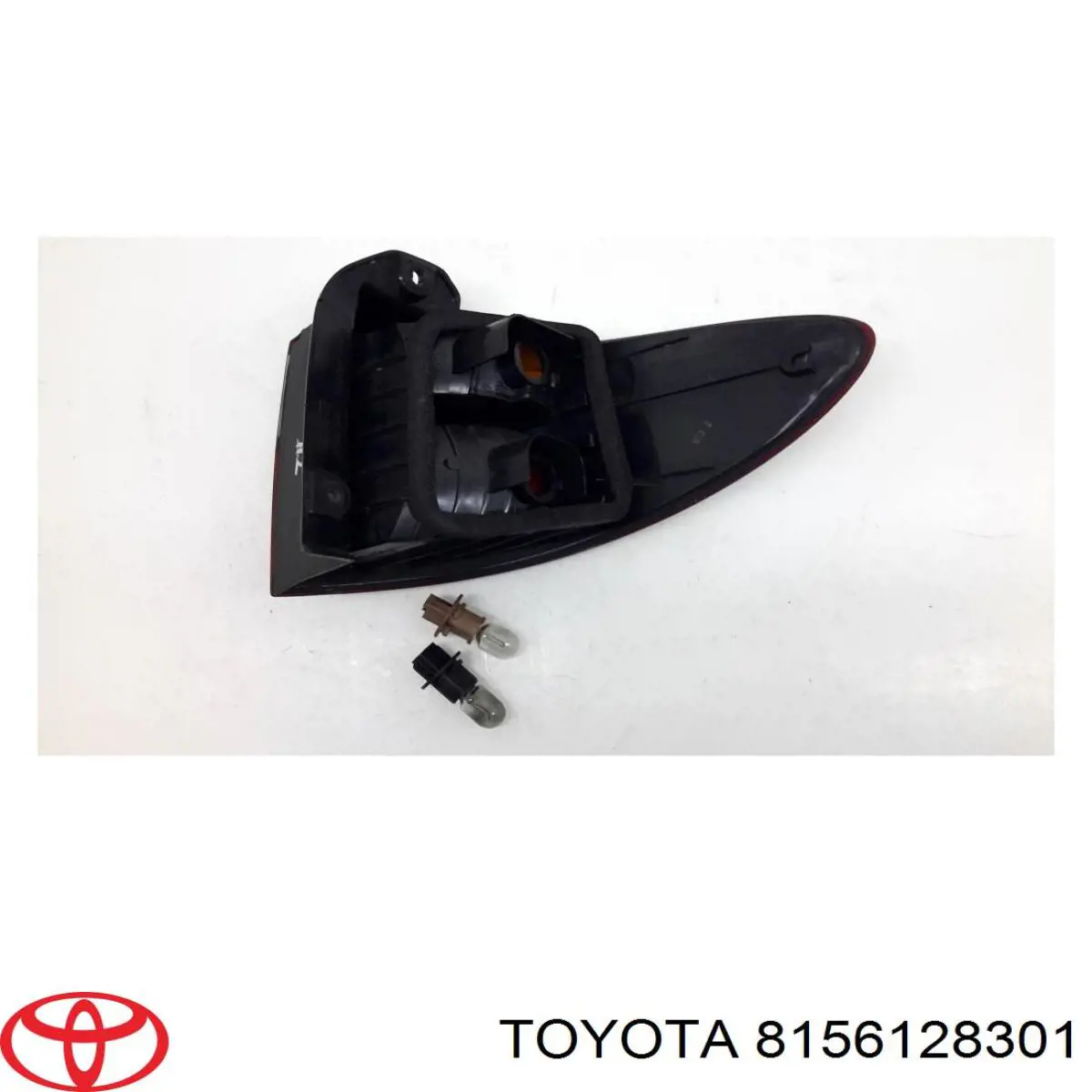 8156128301 Toyota Lanterna traseira esquerda externa