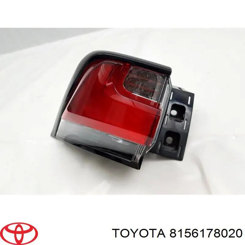 8156178020 Toyota lanterna traseira esquerda externa