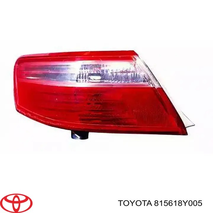 815618Y005 Toyota фонарь задний левый внешний