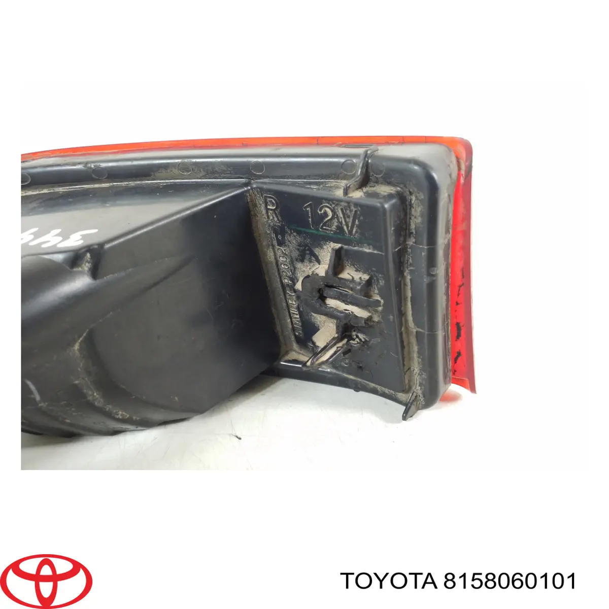 Фонарь противотуманный задний, правый Toyota 8158160100