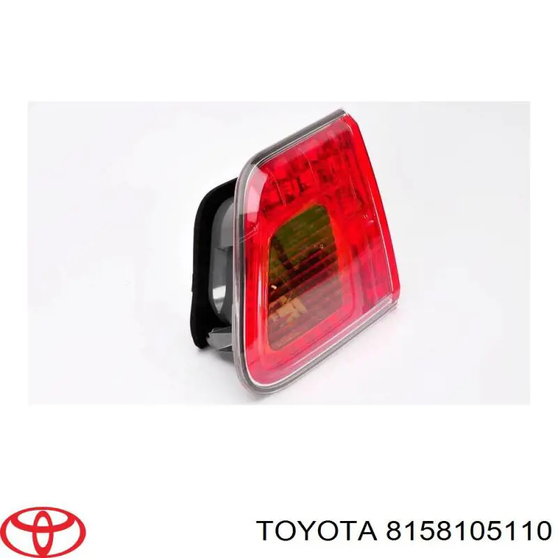8158105110 Toyota фонарь задний правый внутренний