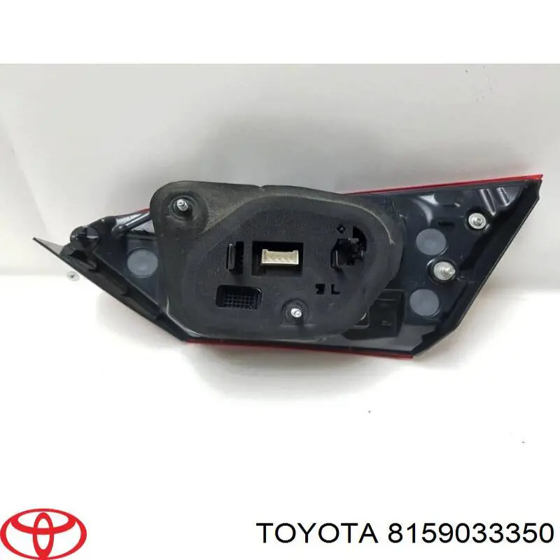 Фонарь задний левый внутренний Toyota 8159033350