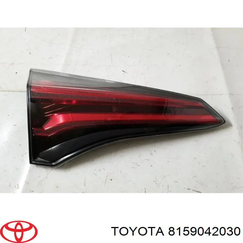 8159042030 Toyota lanterna traseira esquerda interna