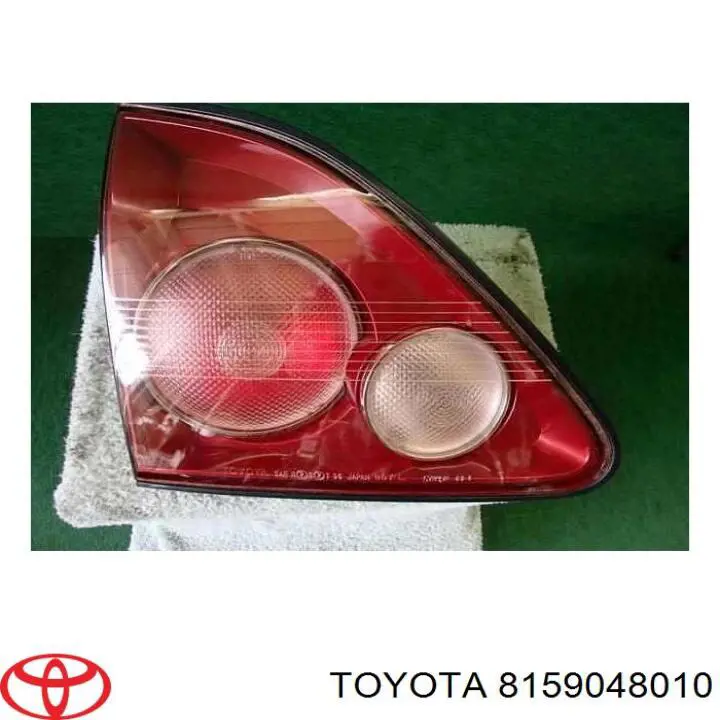 8159048010 Toyota lanterna traseira esquerda interna