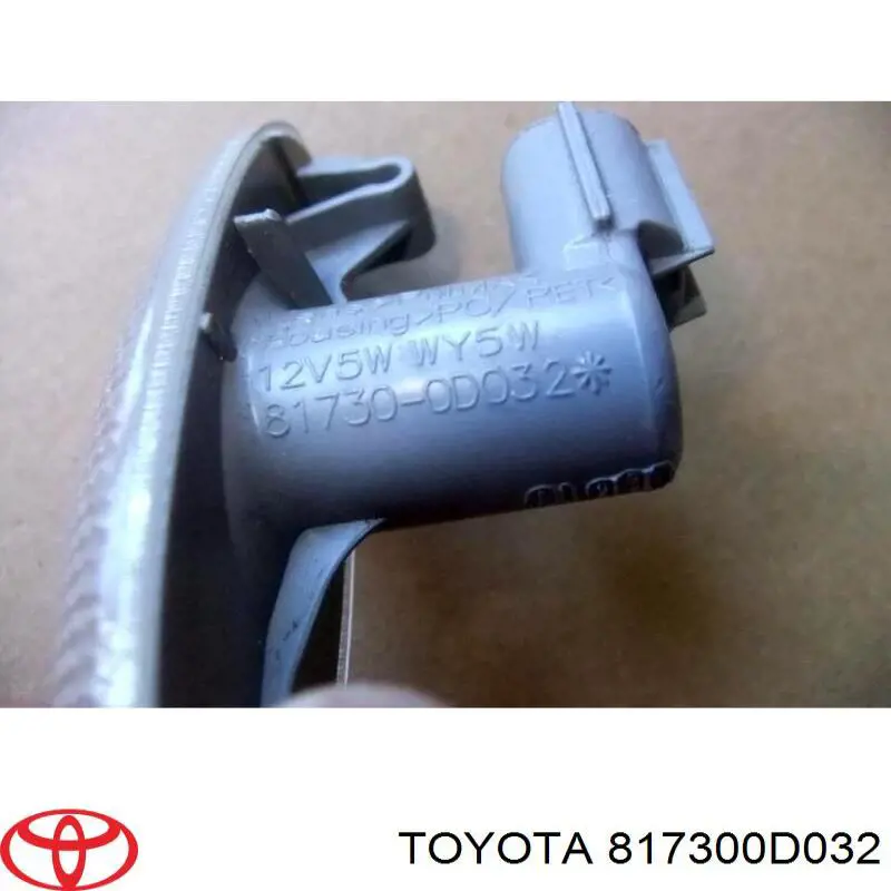Повторитель поворота в крыло Toyota 817300D032 цена, от 13.09 USD