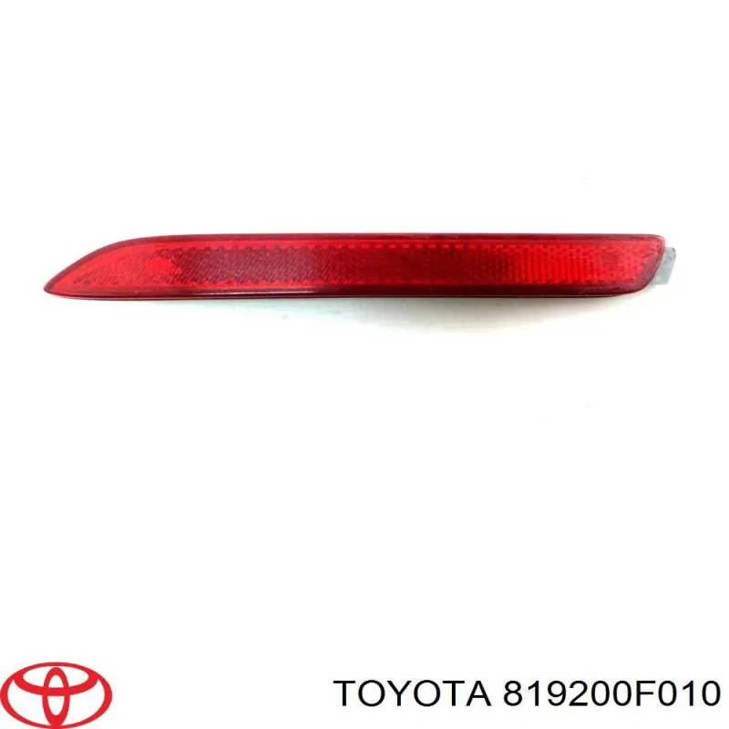 819200F010 Toyota retrorrefletor (refletor do pára-choque traseiro esquerdo)