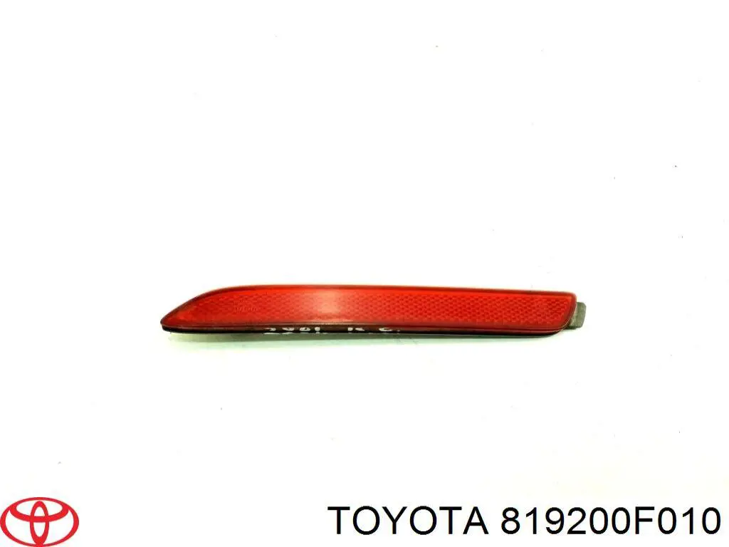 Левый отражатель заднего бампера Toyota 819200F010 цена, от 53.97 USD
