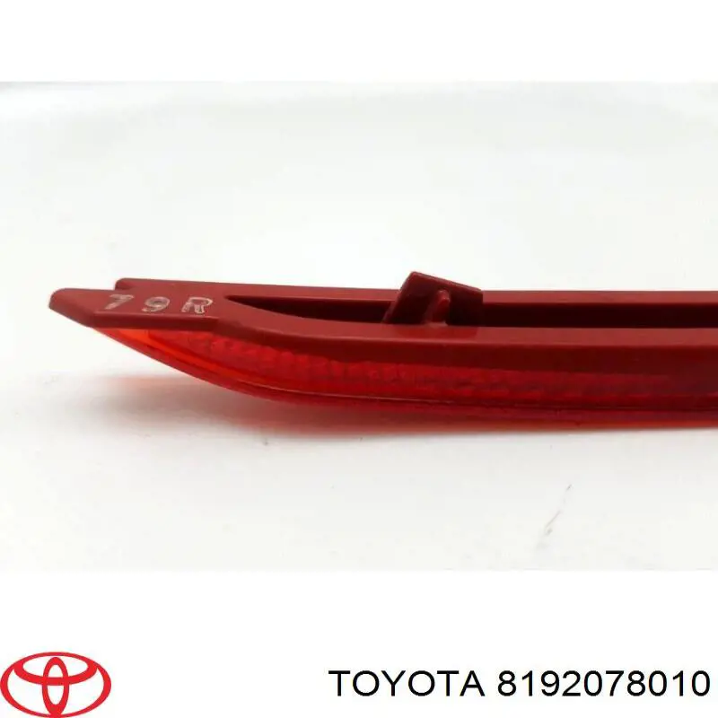 8192078010 Toyota Левый катафот бампера