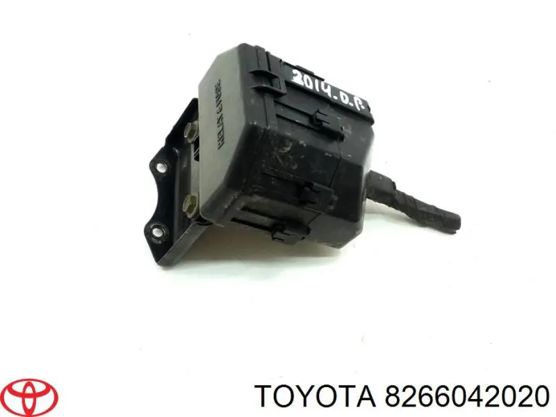 Купить 8266042020 Toyota Монжатный блок реле
