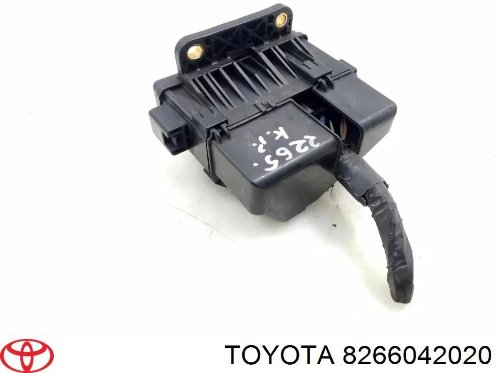 Коробка предохранителей Toyota 8266042020 цена, от 38.01 USD